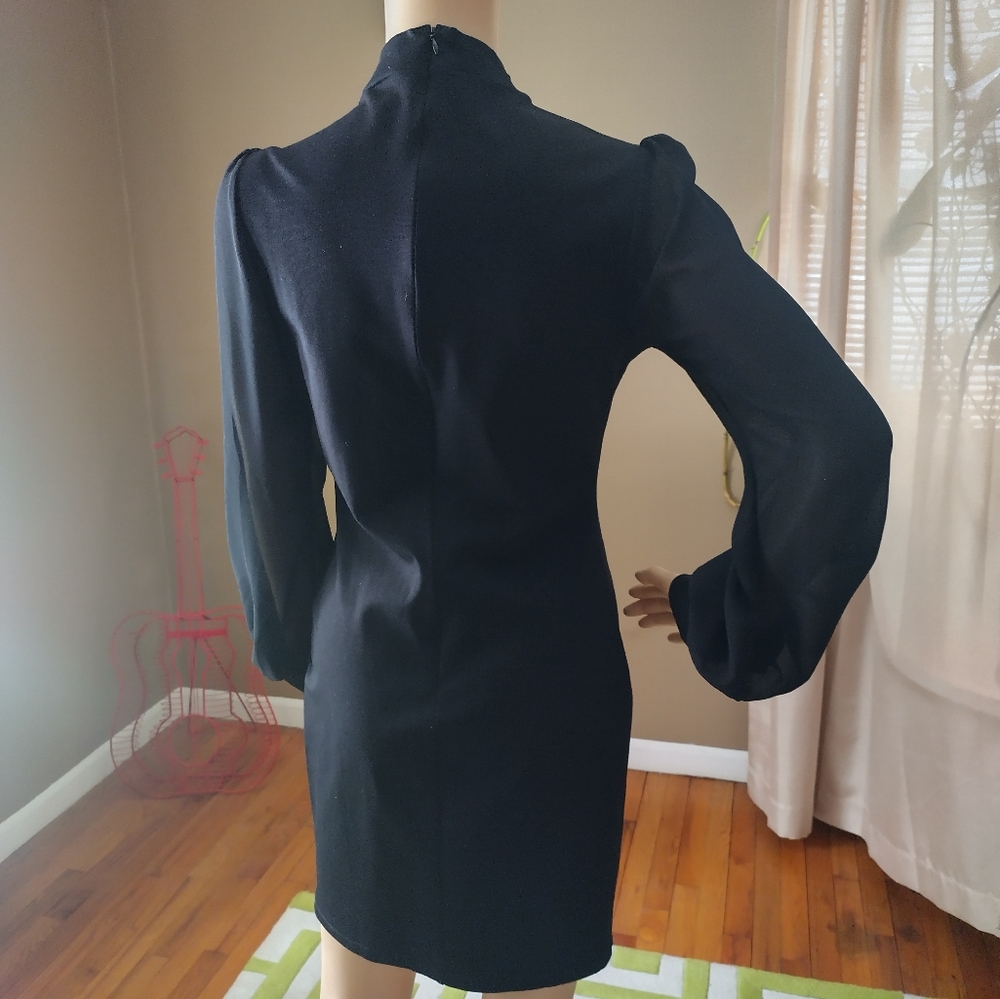 Dress - Picture 2 of 3